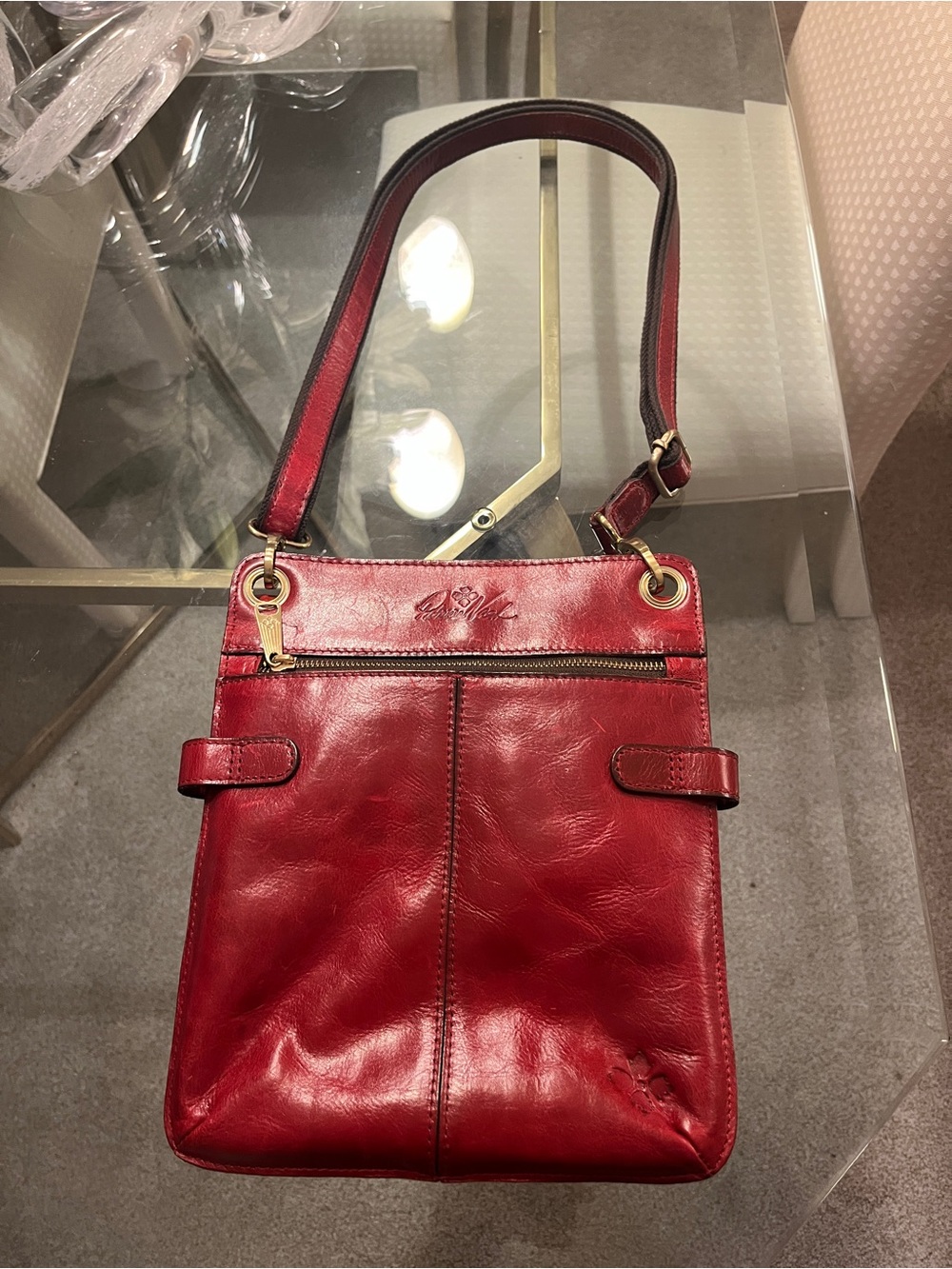 PATRICIA NASH Francesca Distressed Leather Crossbody Berry Red - Picture 2 of 5